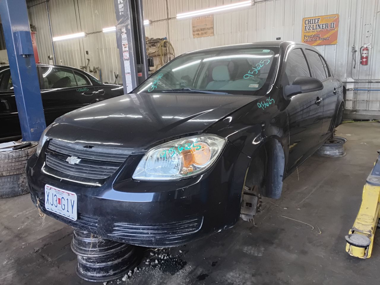 https://f005.backblazeb2.com/file/img-partshotlines-com/Inventory/MA472/Vehicle/28151_04.jpg