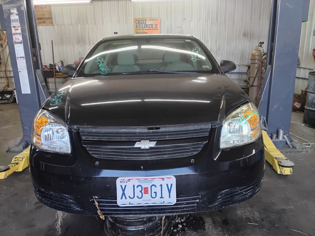 https://f005.backblazeb2.com/file/img-partshotlines-com/Inventory/MA472/Vehicle/28151_05.jpg