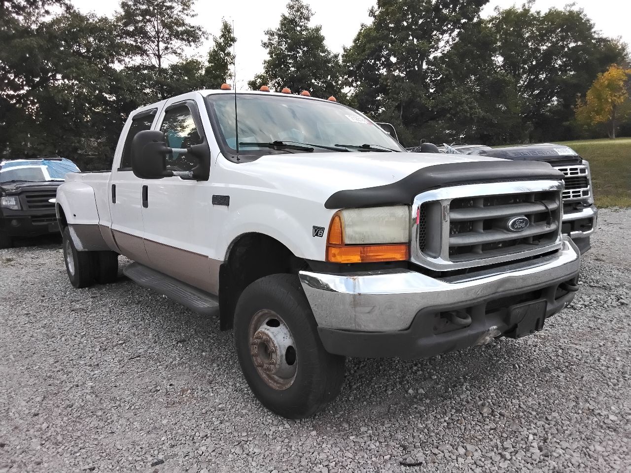 https://f005.backblazeb2.com/file/img-partshotlines-com/Inventory/MA472/Vehicle/28190_03.jpg