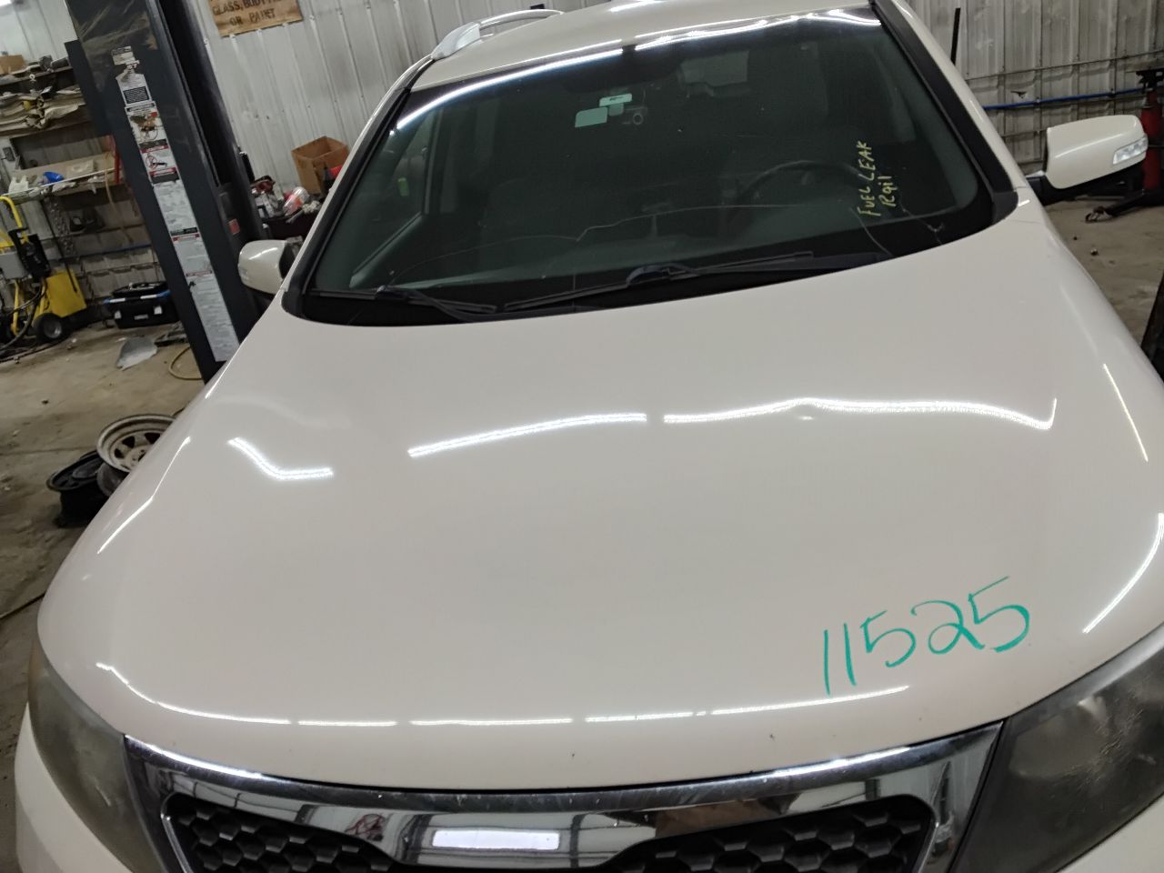 https://f005.backblazeb2.com/file/img-partshotlines-com/Inventory/MA472/Vehicle/28412_09.jpg