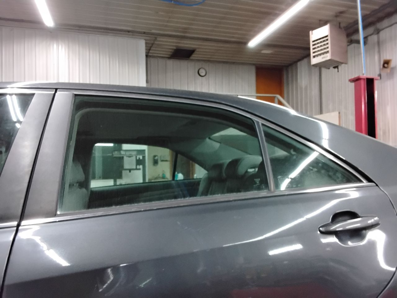 https://f005.backblazeb2.com/file/img-partshotlines-com/Inventory/MA472/Vehicle/28424_09.jpg