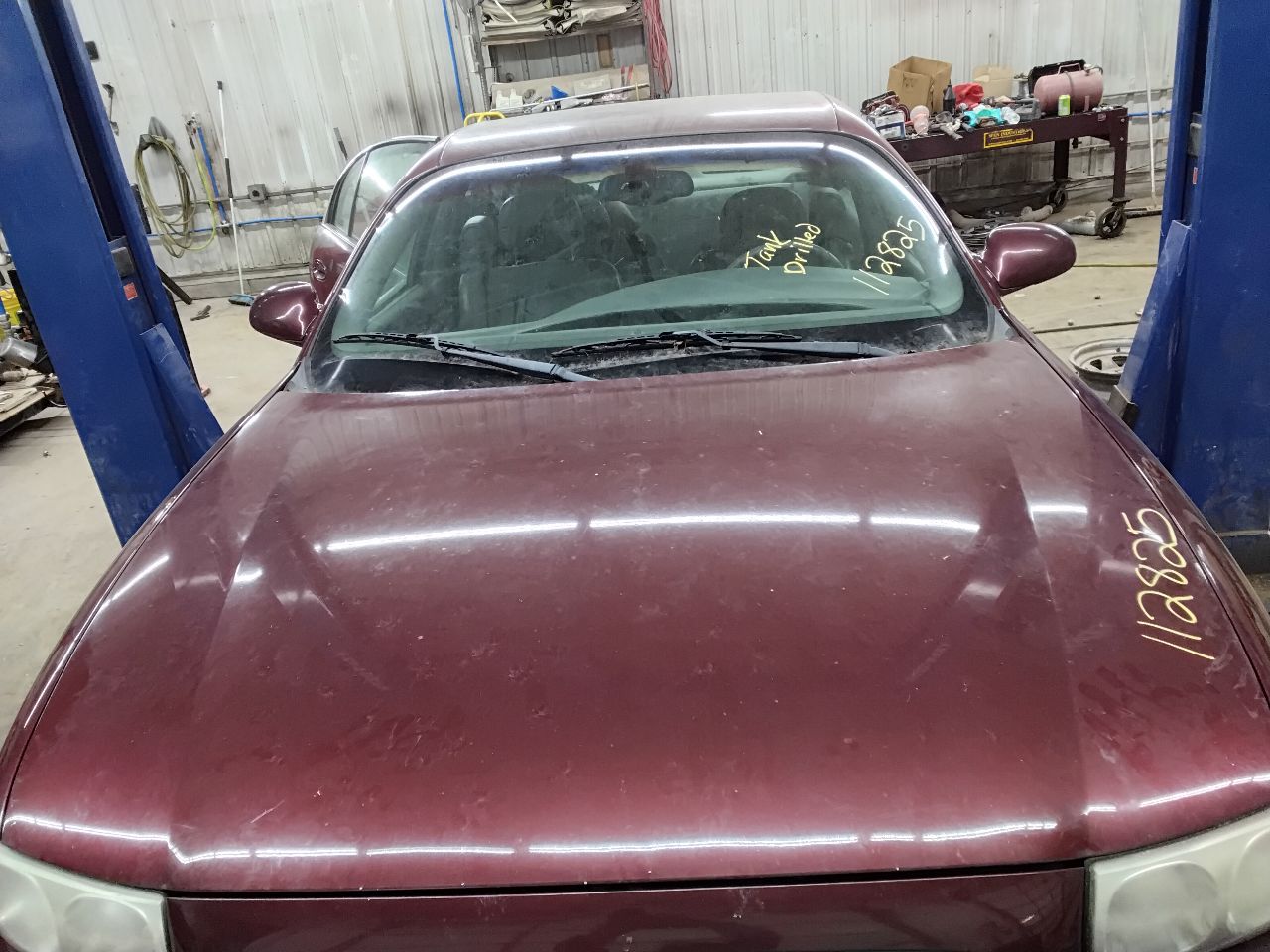 https://f005.backblazeb2.com/file/img-partshotlines-com/Inventory/MA472/Vehicle/28542_05.jpg