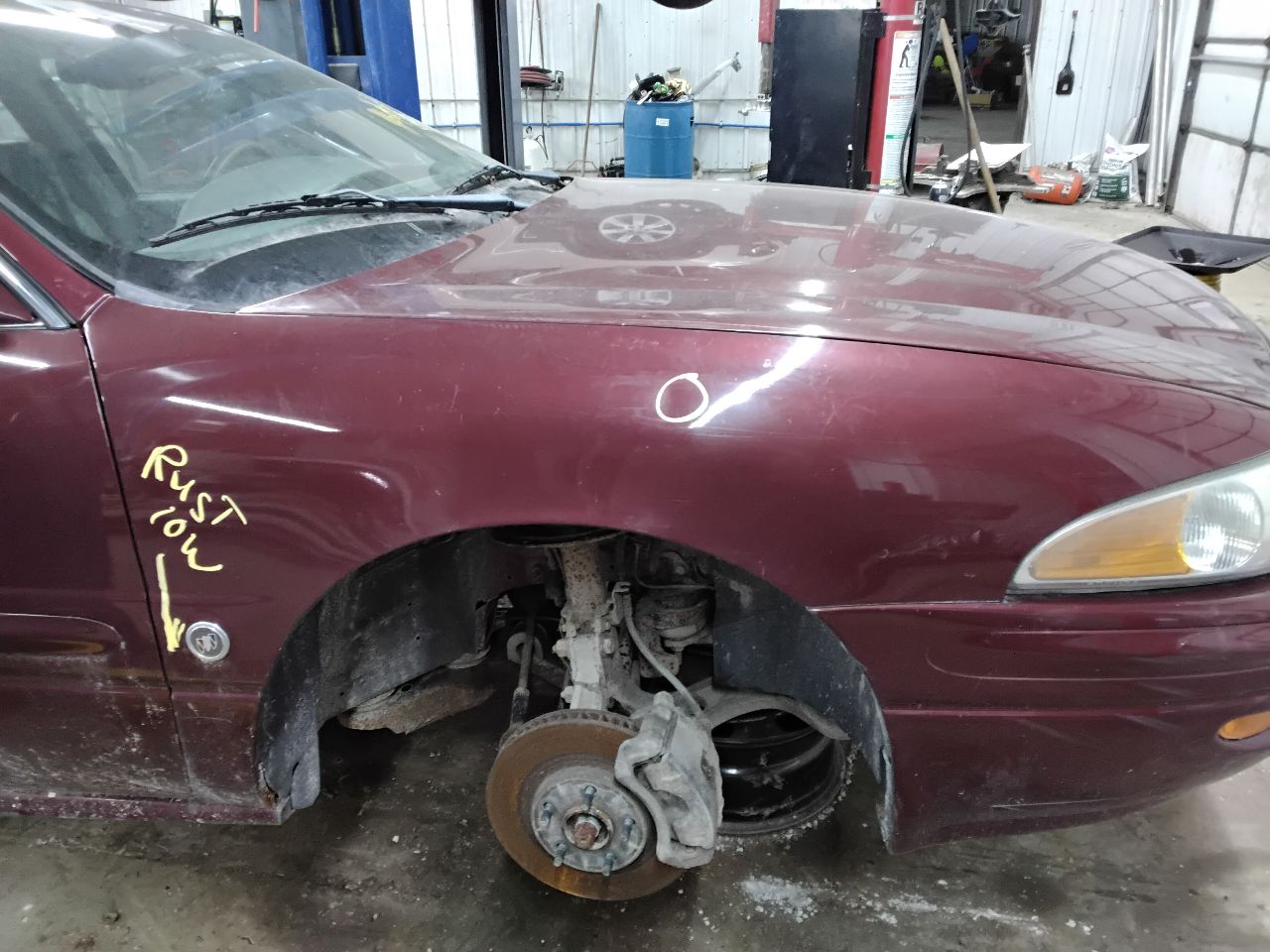 https://f005.backblazeb2.com/file/img-partshotlines-com/Inventory/MA472/Vehicle/28542_06.jpg