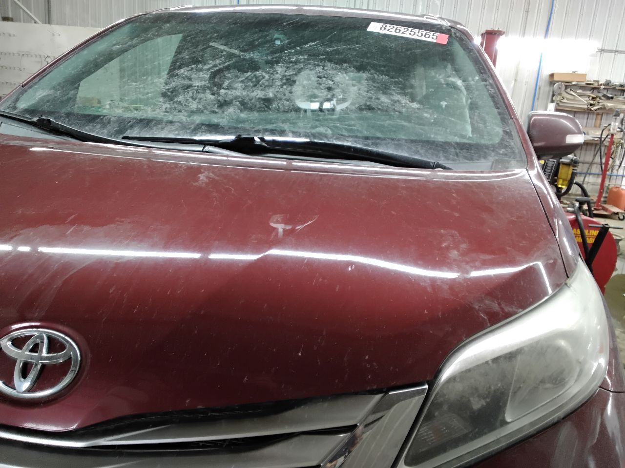 https://f005.backblazeb2.com/file/img-partshotlines-com/Inventory/MA472/Vehicle/28593_12.jpg