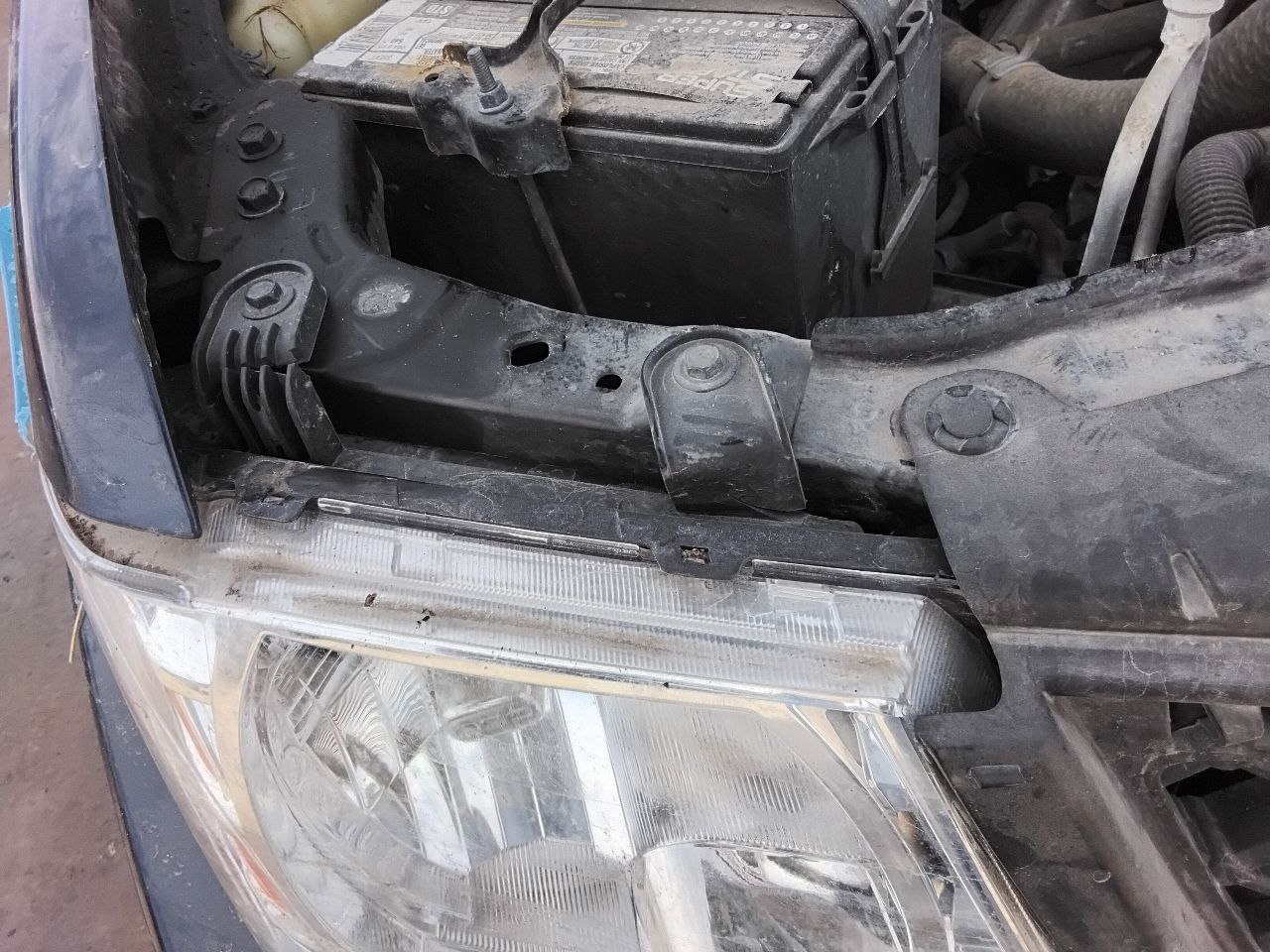 https://f005.backblazeb2.com/file/img-partshotlines-com/Inventory/MA472/Vehicle/28595_08.jpg