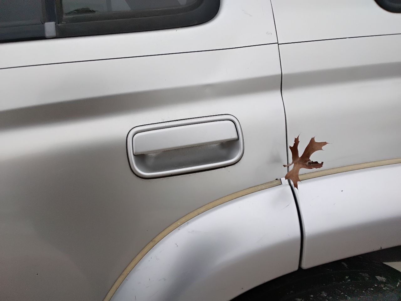 https://f005.backblazeb2.com/file/img-partshotlines-com/Inventory/MA472/Vehicle/28598_06.jpg