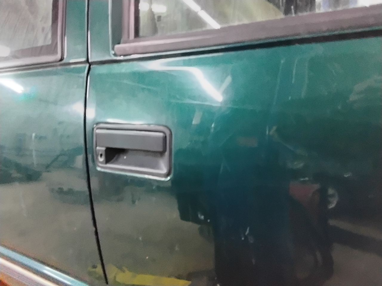https://f005.backblazeb2.com/file/img-partshotlines-com/Inventory/MA472/Vehicle/28691_12.jpg