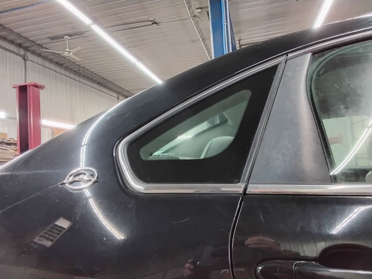 https://f005.backblazeb2.com/file/img-partshotlines-com/Inventory/MA472/Vehicle/28746_08.jpg