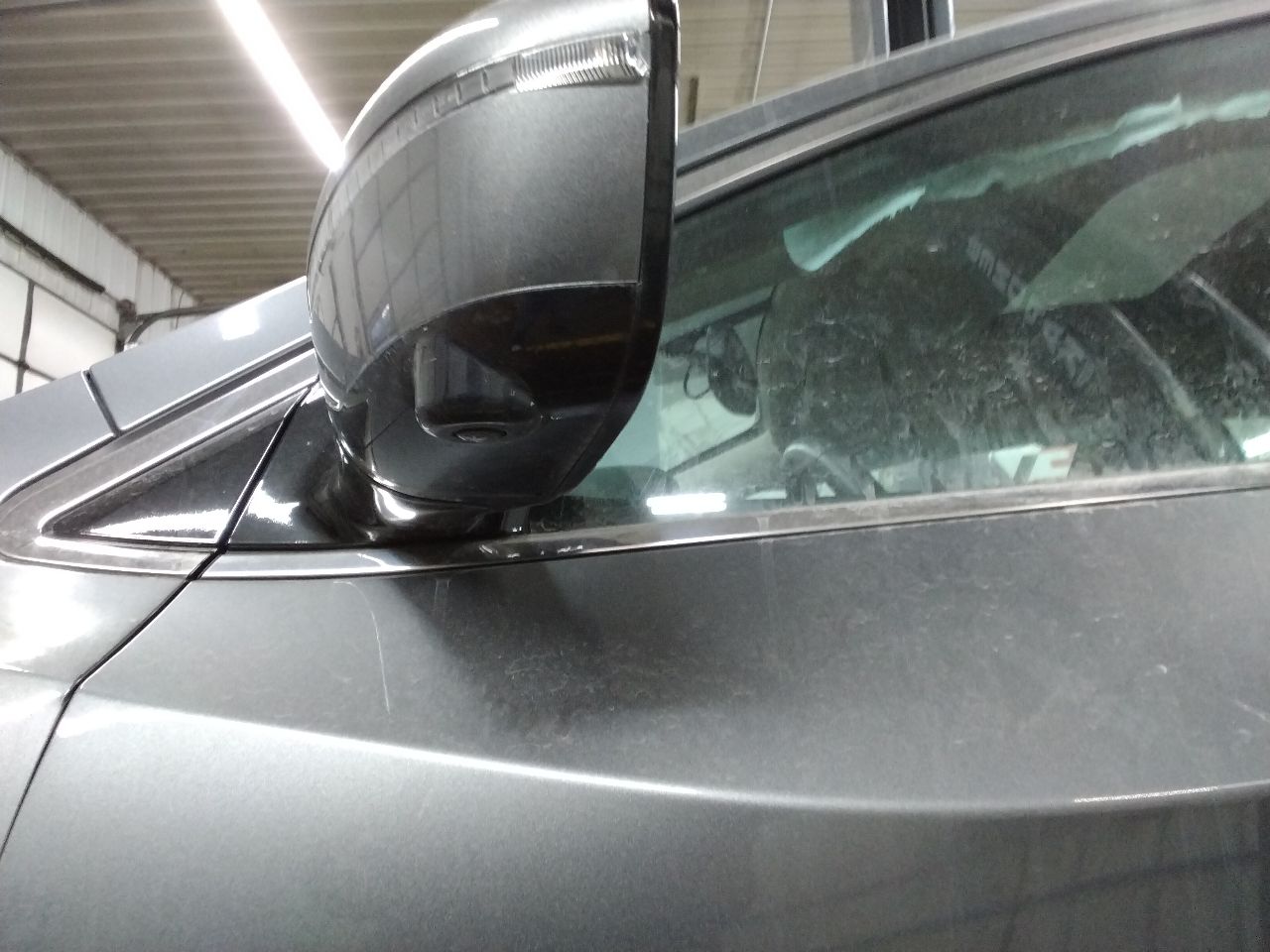 https://f005.backblazeb2.com/file/img-partshotlines-com/Inventory/MA472/Vehicle/28810_10.jpg