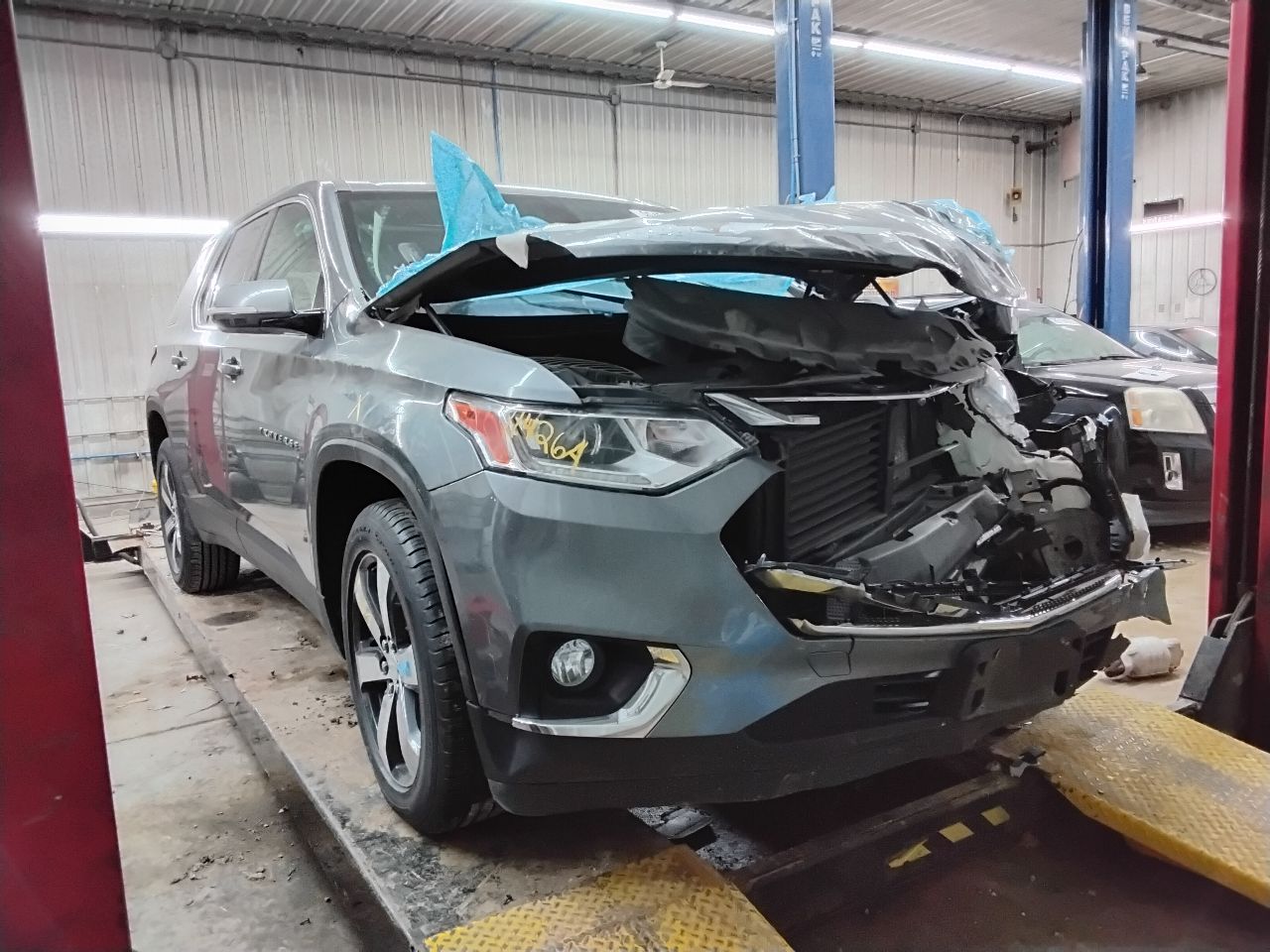 https://f005.backblazeb2.com/file/img-partshotlines-com/Inventory/MA472/Vehicle/28823_01.jpg