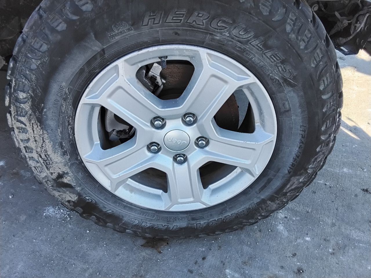 https://f005.backblazeb2.com/file/img-partshotlines-com/Inventory/MA472/Vehicle/28863_04.jpg