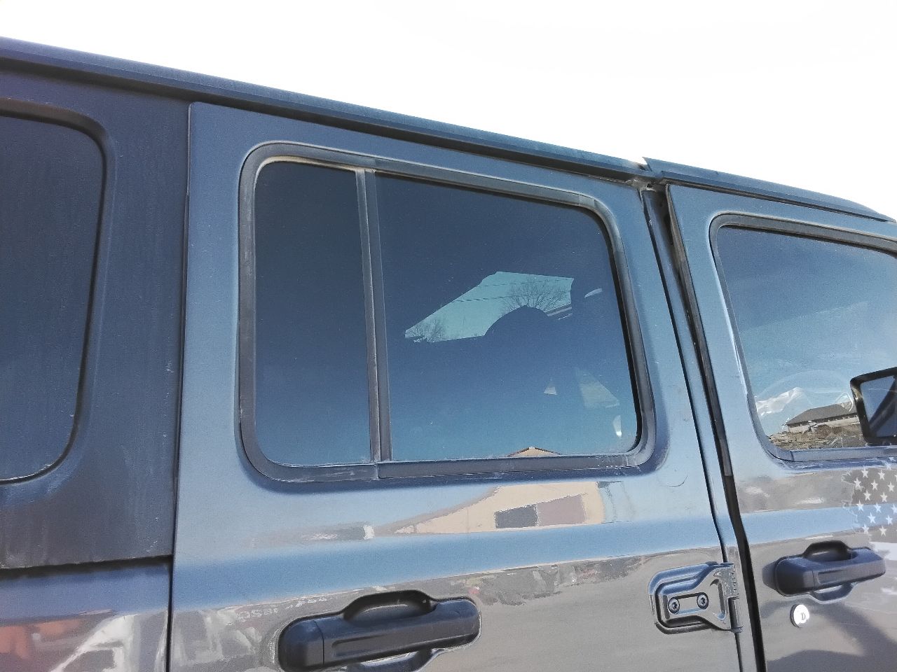 https://f005.backblazeb2.com/file/img-partshotlines-com/Inventory/MA472/Vehicle/28863_11.jpg