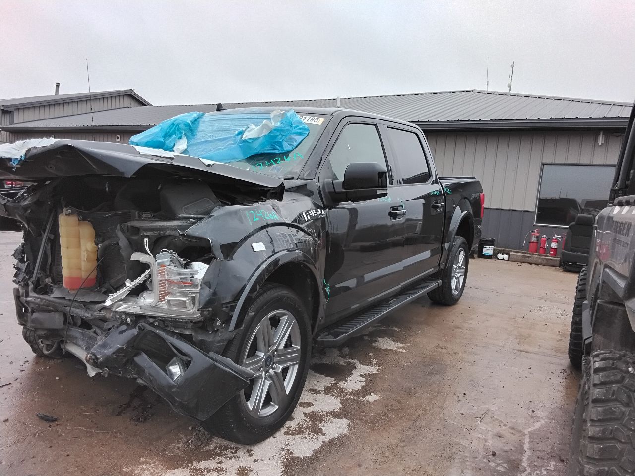 https://f005.backblazeb2.com/file/img-partshotlines-com/Inventory/MA472/Vehicle/28864_04.jpg