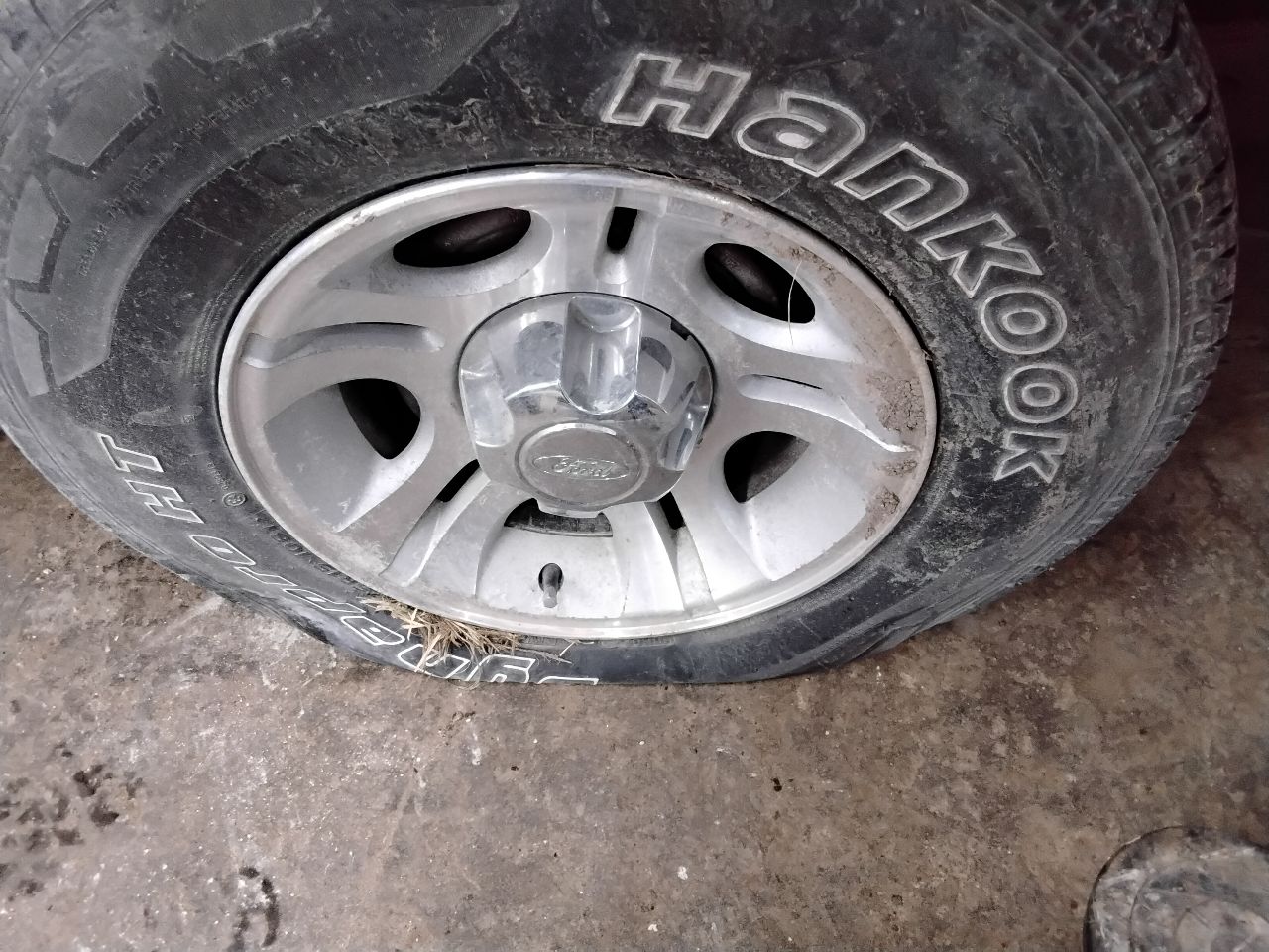 https://f005.backblazeb2.com/file/img-partshotlines-com/Inventory/MA472/Vehicle/28932_06.jpg