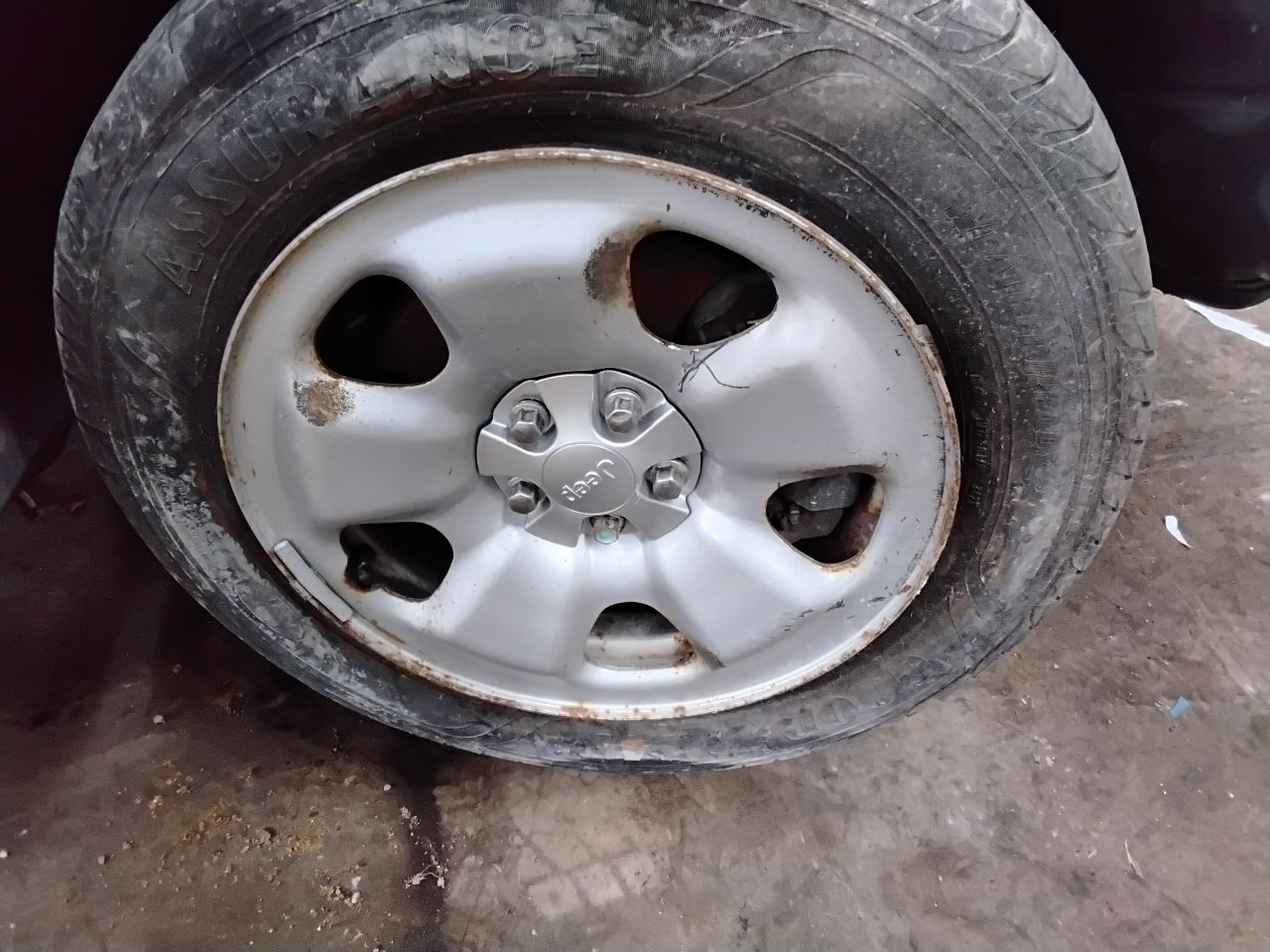 https://f005.backblazeb2.com/file/img-partshotlines-com/Inventory/MA472/Vehicle/28965_05.jpg