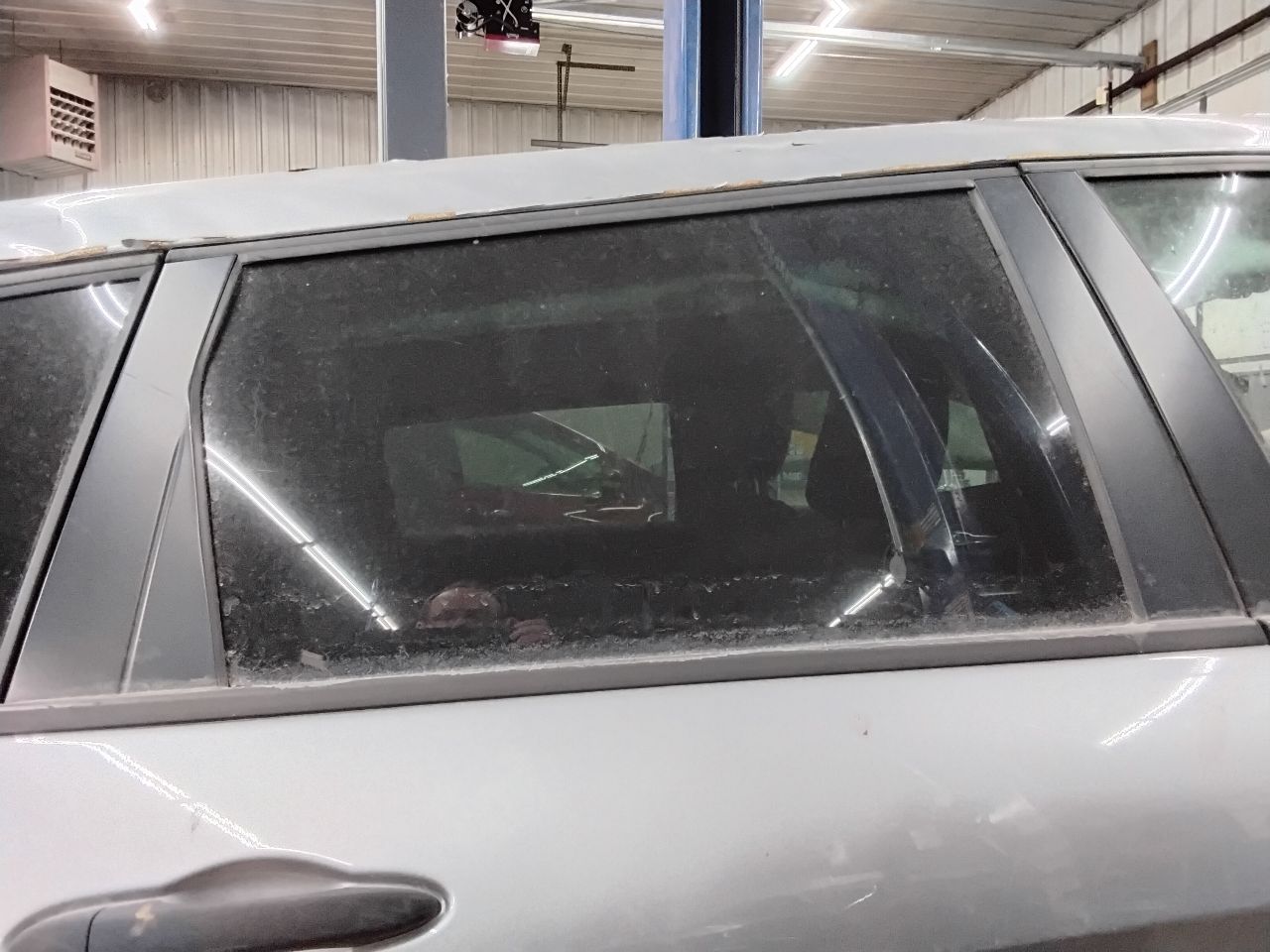 https://f005.backblazeb2.com/file/img-partshotlines-com/Inventory/MA472/Vehicle/28965_09.jpg