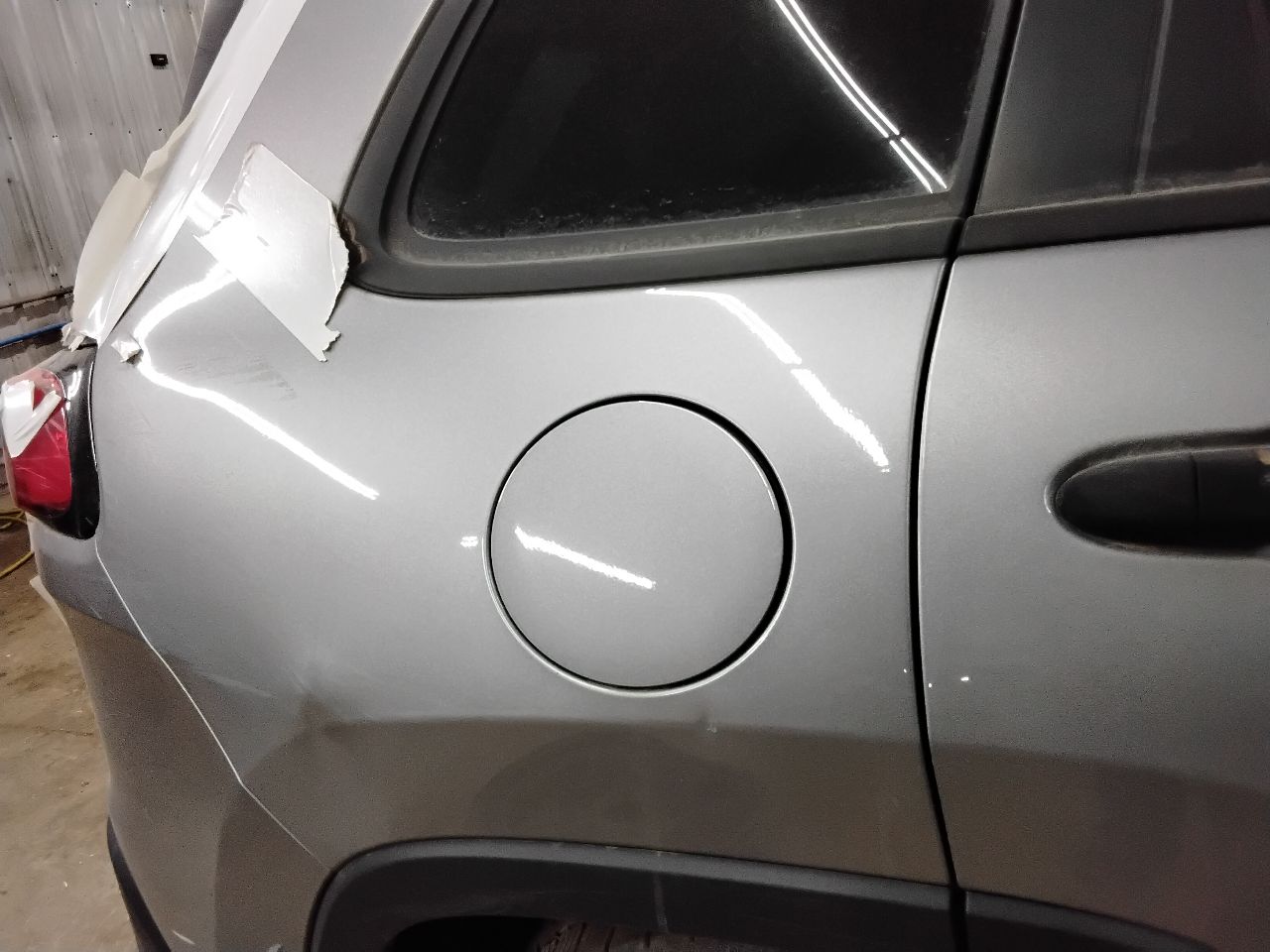 https://f005.backblazeb2.com/file/img-partshotlines-com/Inventory/MA472/Vehicle/28965_11.jpg