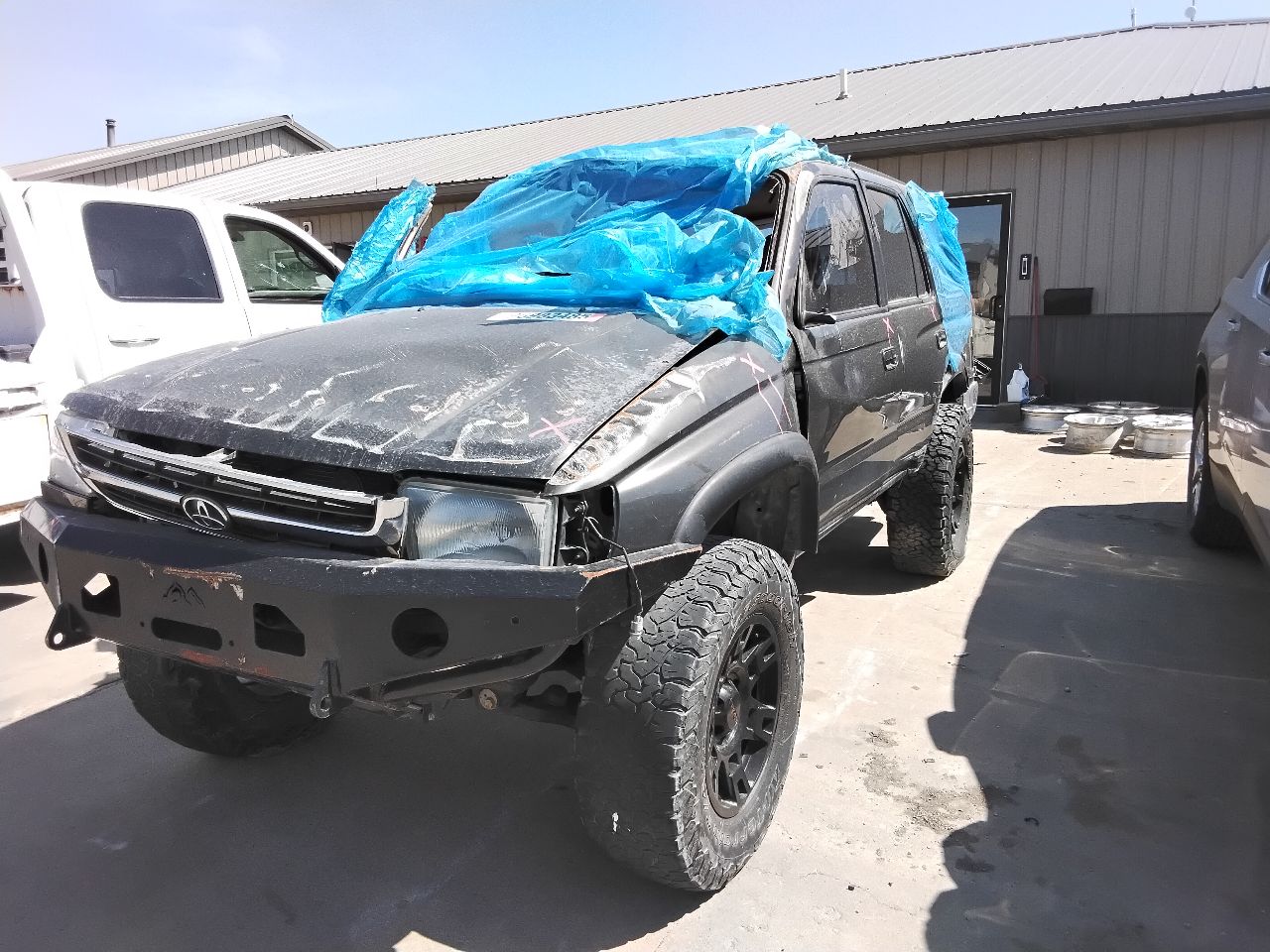 https://f005.backblazeb2.com/file/img-partshotlines-com/Inventory/MA472/Vehicle/28990_01.jpg