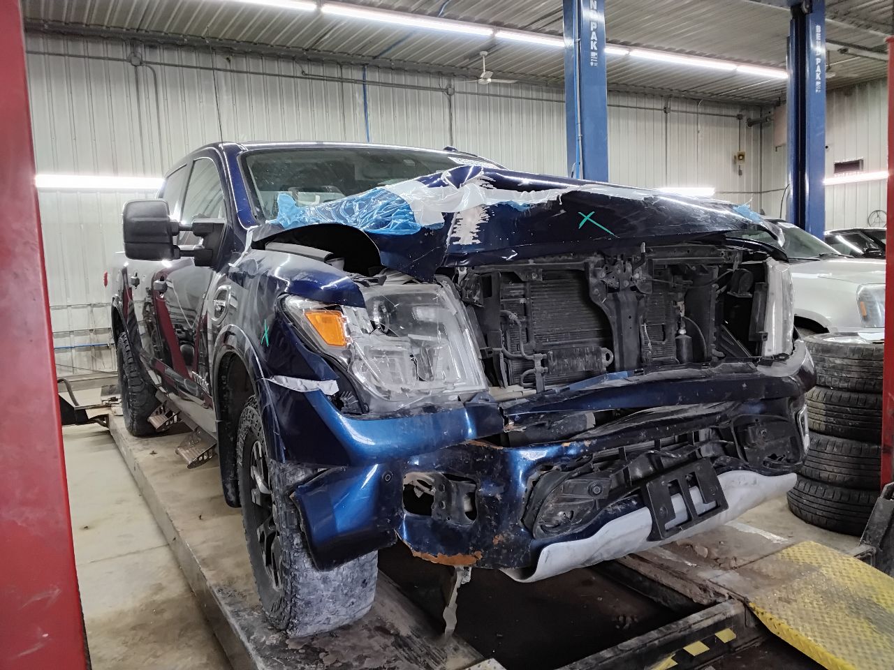 https://f005.backblazeb2.com/file/img-partshotlines-com/Inventory/MA472/Vehicle/29011_01.jpg