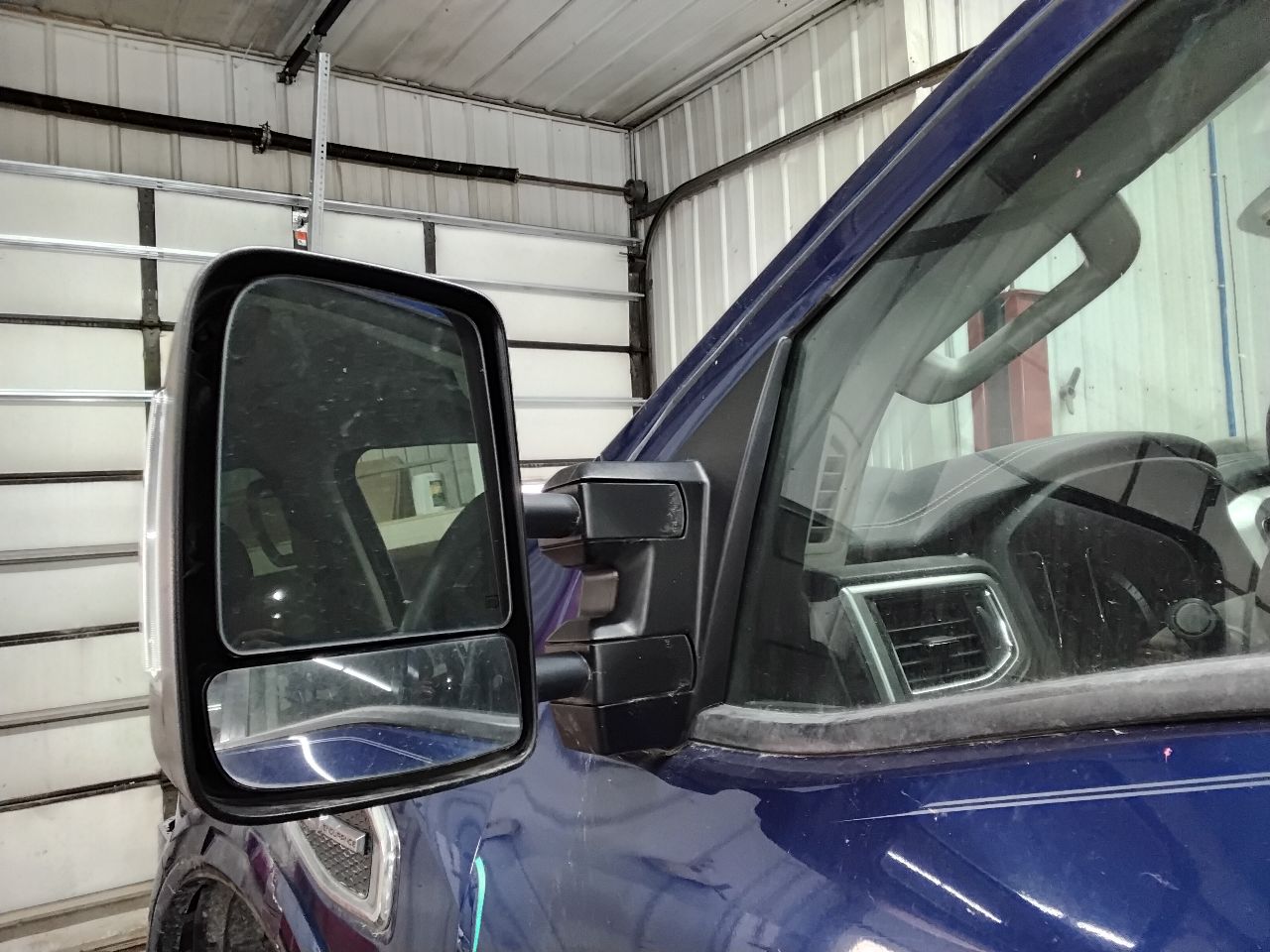 https://f005.backblazeb2.com/file/img-partshotlines-com/Inventory/MA472/Vehicle/29011_11.jpg
