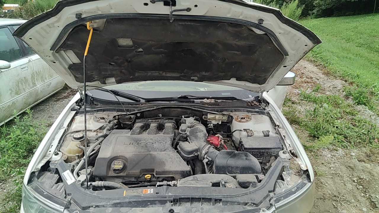 https://f005.backblazeb2.com/file/img-partshotlines-com/Inventory/MA472/Vehicle/29053_10.jpg