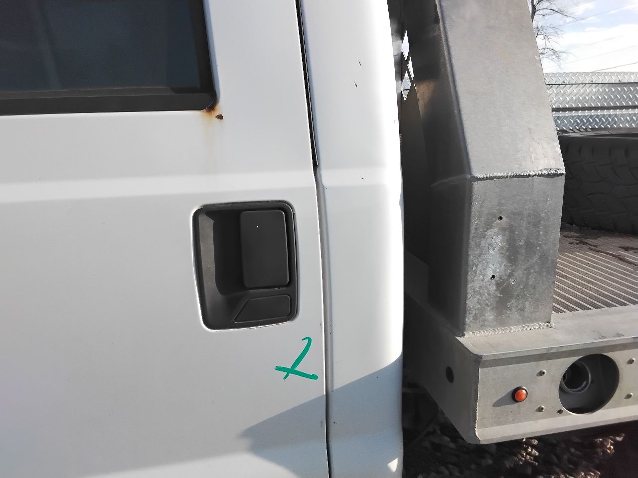 https://f005.backblazeb2.com/file/img-partshotlines-com/Inventory/MA472/Vehicle/29135_08.jpg