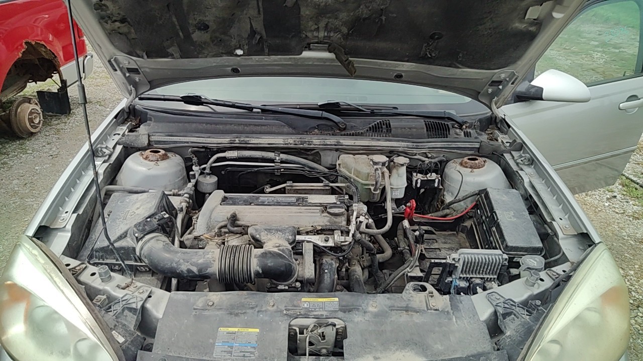 https://f005.backblazeb2.com/file/img-partshotlines-com/Inventory/MA472/Vehicle/29206_12.jpg