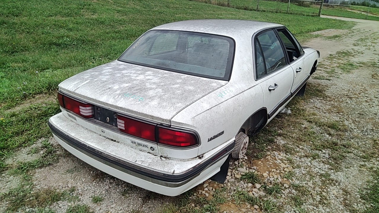 https://f005.backblazeb2.com/file/img-partshotlines-com/Inventory/MA472/Vehicle/29473_04.jpg