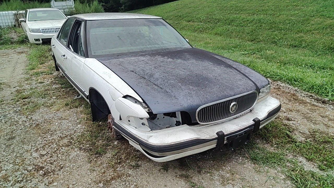 https://f005.backblazeb2.com/file/img-partshotlines-com/Inventory/MA472/Vehicle/29473_05.jpg