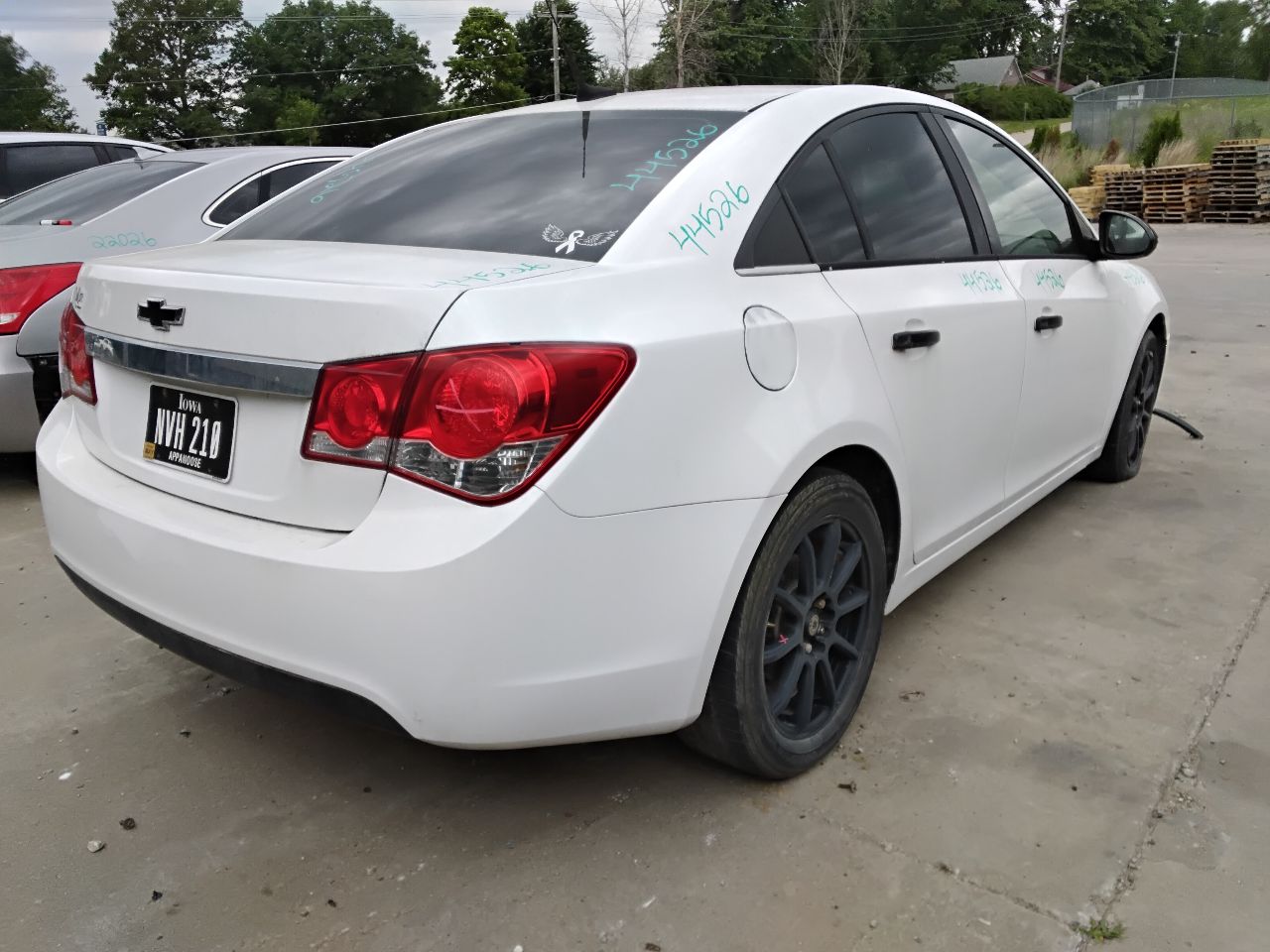https://f005.backblazeb2.com/file/img-partshotlines-com/Inventory/MA472/Vehicle/29521_04.jpg