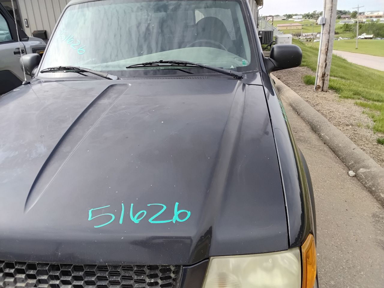 https://f005.backblazeb2.com/file/img-partshotlines-com/Inventory/MA472/Vehicle/29704_10.jpg