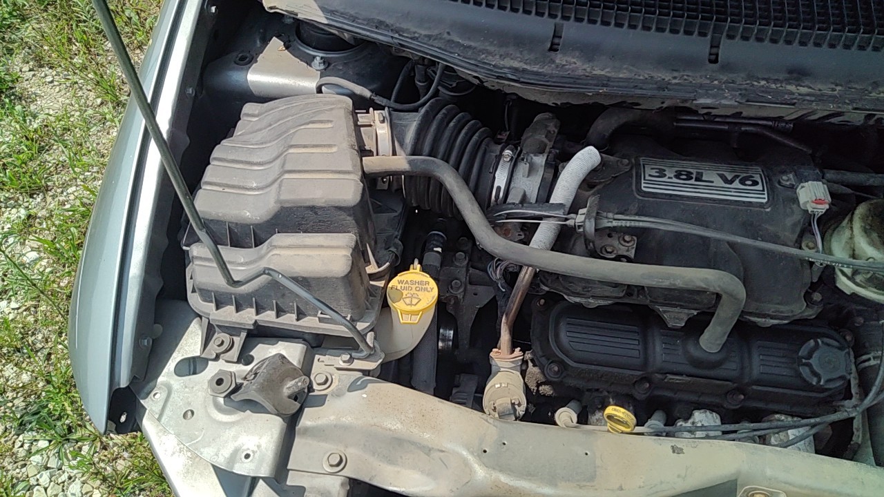 https://f005.backblazeb2.com/file/img-partshotlines-com/Inventory/MA472/Vehicle/29707_10.jpg
