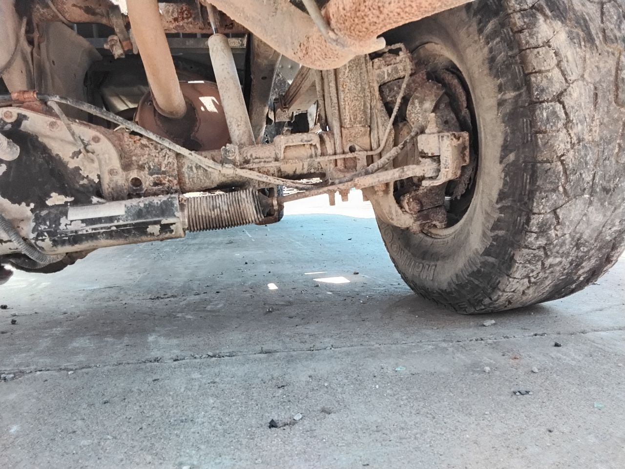 https://f005.backblazeb2.com/file/img-partshotlines-com/Inventory/MA472/Vehicle/29852_12.jpg