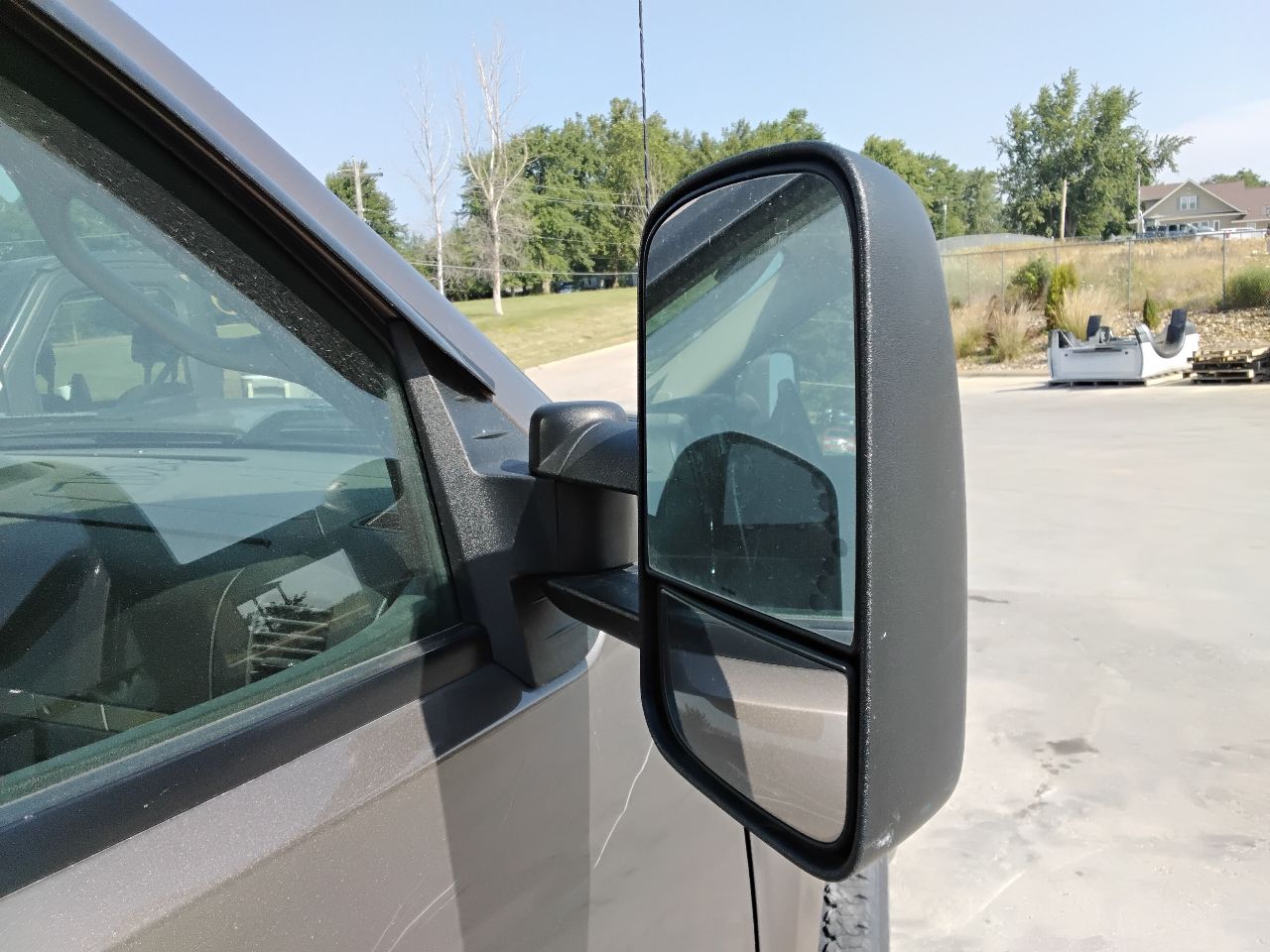 https://f005.backblazeb2.com/file/img-partshotlines-com/Inventory/MA472/Vehicle/29967_04.jpg