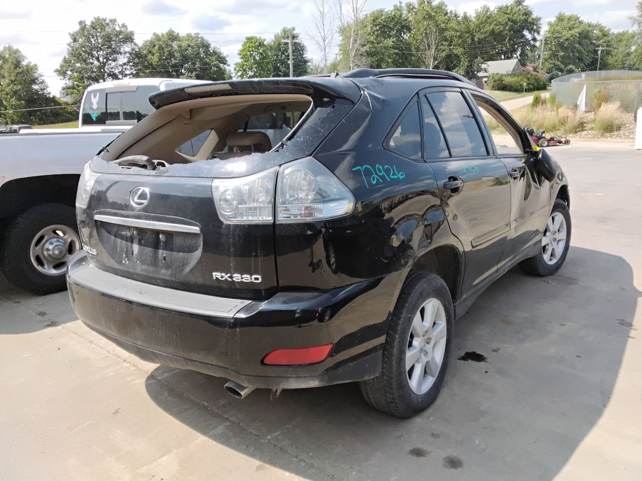 https://f005.backblazeb2.com/file/img-partshotlines-com/Inventory/MA472/Vehicle/30075_04.jpg