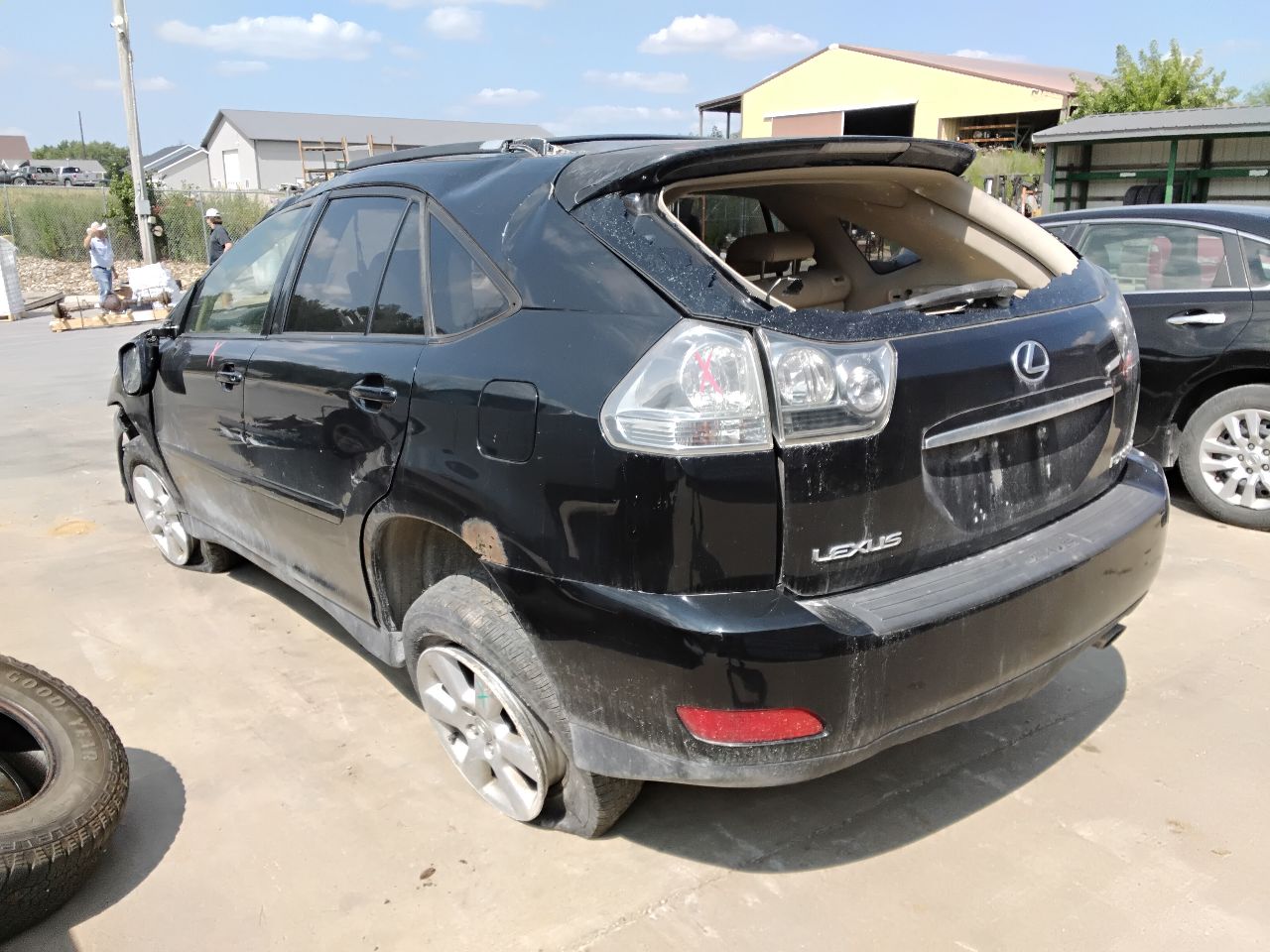 https://f005.backblazeb2.com/file/img-partshotlines-com/Inventory/MA472/Vehicle/30075_05.jpg