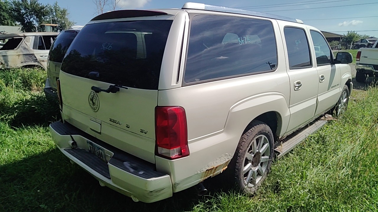 https://f005.backblazeb2.com/file/img-partshotlines-com/Inventory/MA472/Vehicle/30120_03.jpg
