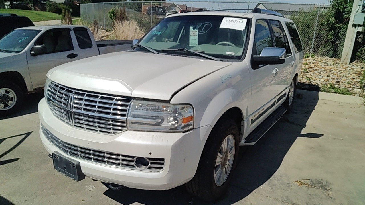 https://f005.backblazeb2.com/file/img-partshotlines-com/Inventory/MA472/Vehicle/30200_01.jpg