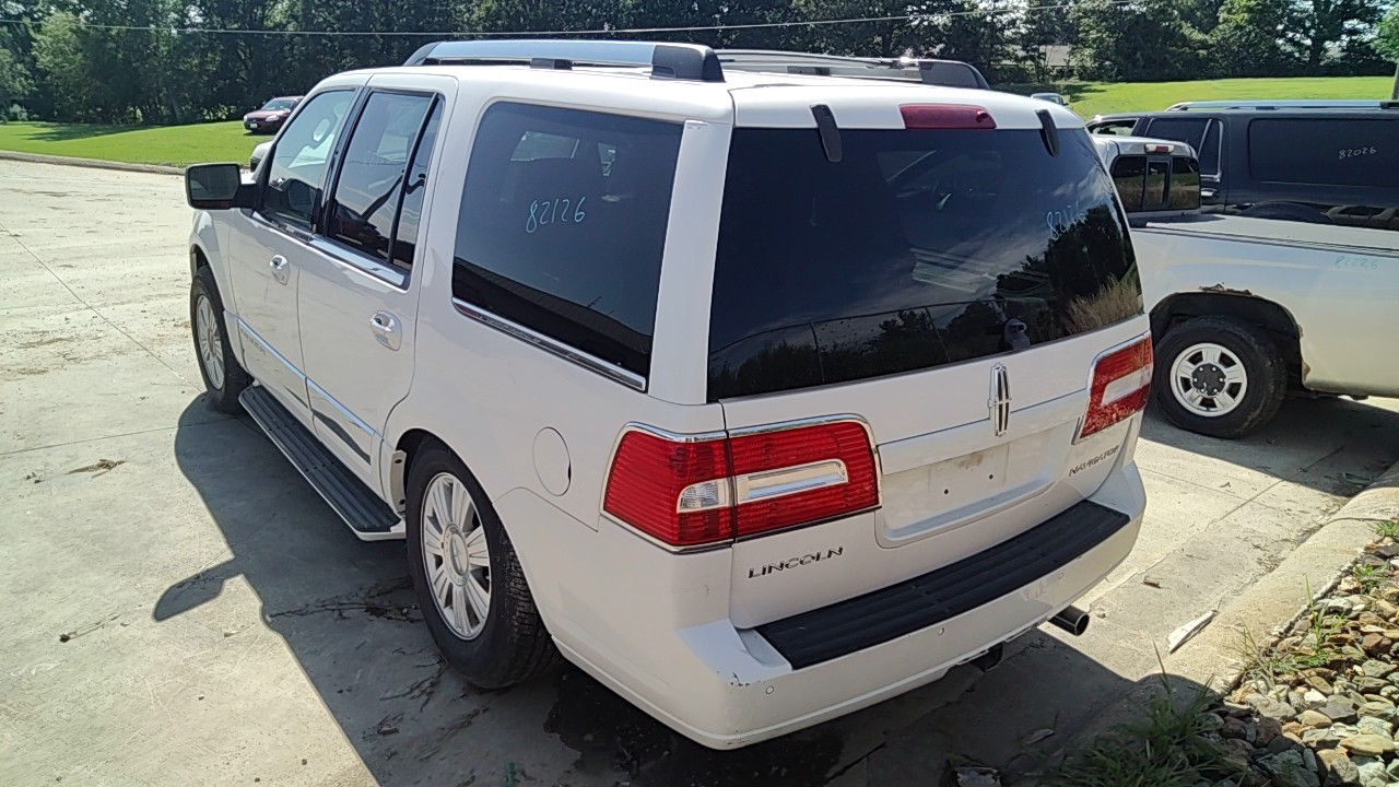 https://f005.backblazeb2.com/file/img-partshotlines-com/Inventory/MA472/Vehicle/30200_02.jpg