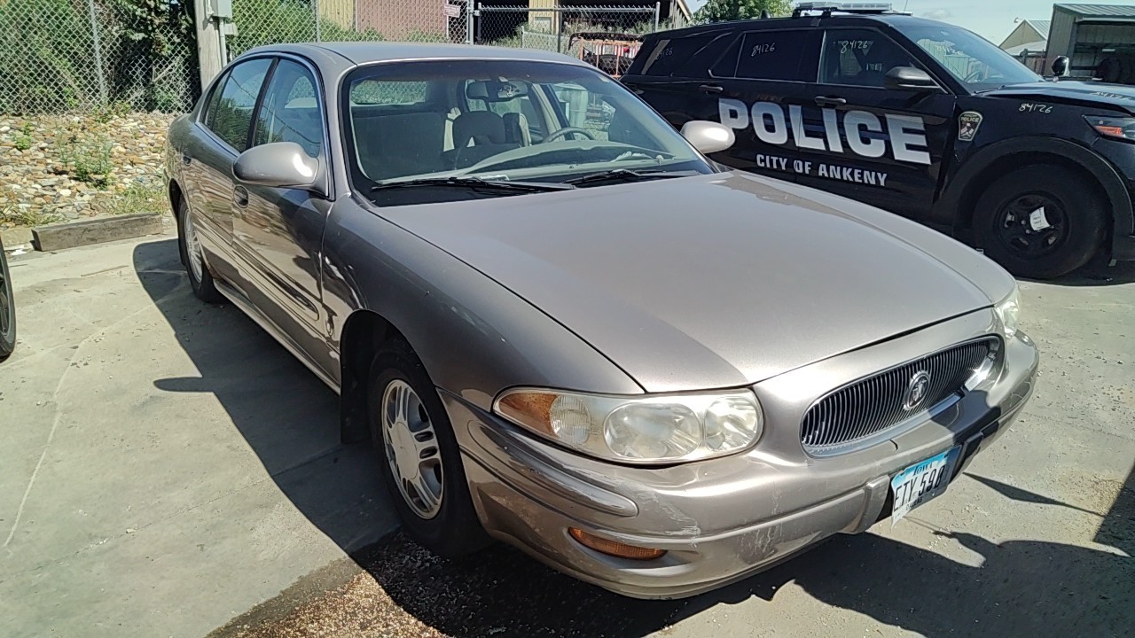 https://f005.backblazeb2.com/file/img-partshotlines-com/Inventory/MA472/Vehicle/30309_04.jpg