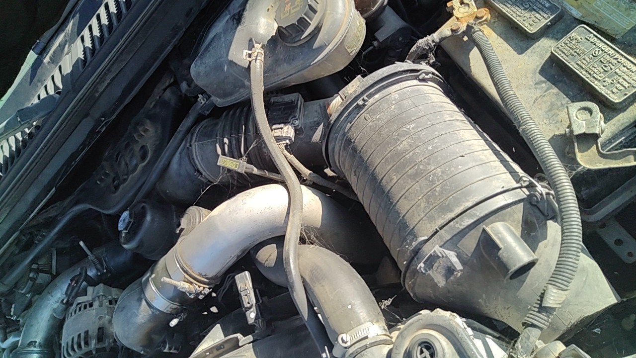 https://f005.backblazeb2.com/file/img-partshotlines-com/Inventory/MA472/Vehicle/30385_08.jpg