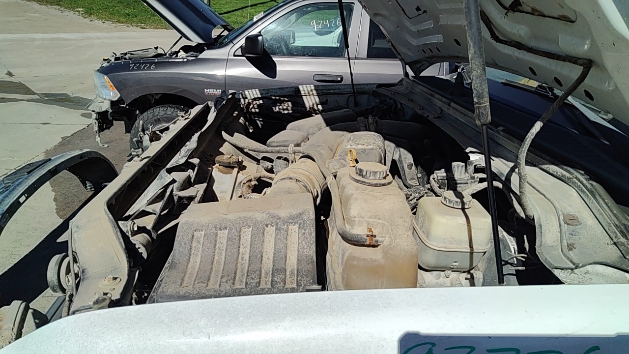 https://f005.backblazeb2.com/file/img-partshotlines-com/Inventory/MA472/Vehicle/30426_08.jpg