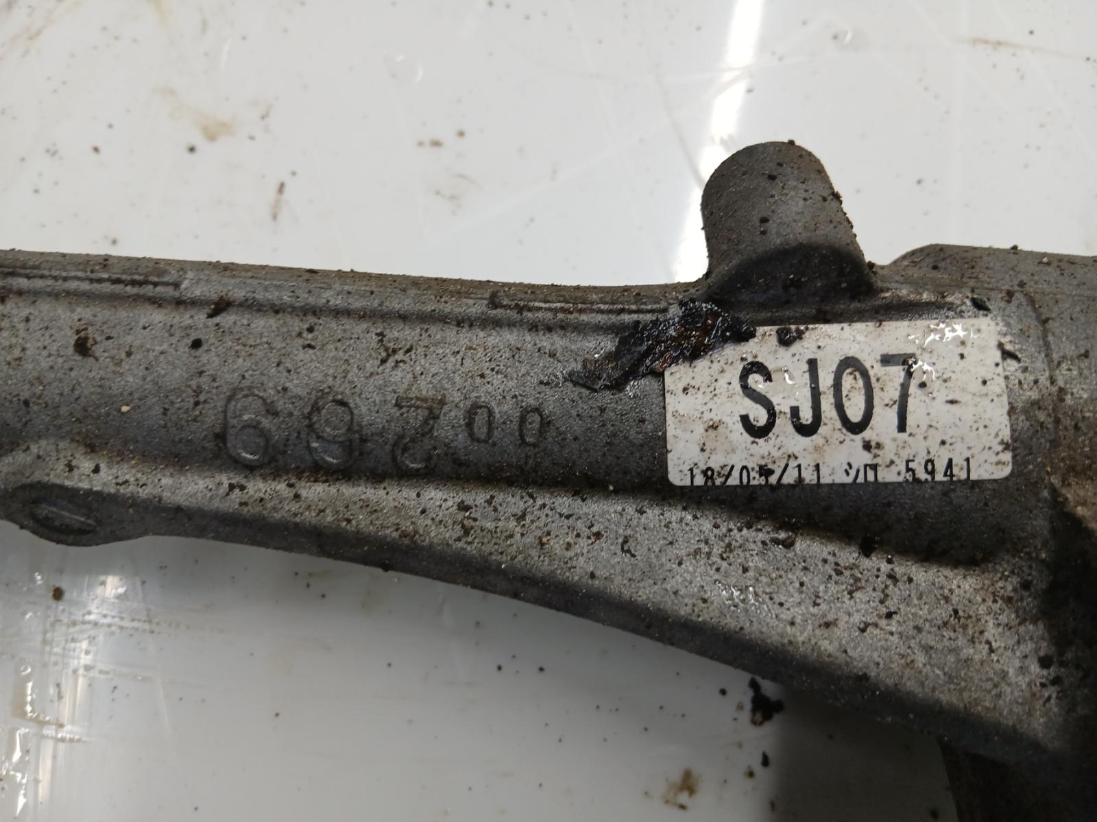 b/a/a/b/h/i/b/e/h/i/df7e75f3-6ce8-4006-8d74-2b135716c0b6.jpg