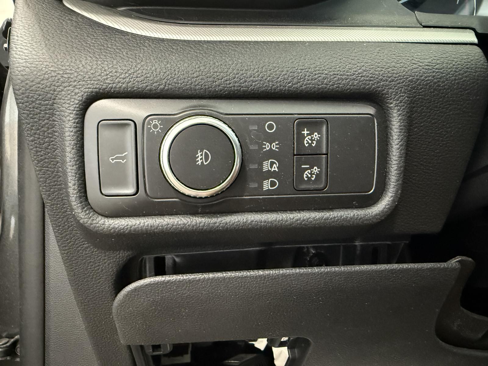 f/c/a/a/g/c4ed6afd-5e30-4b67-93cc-236d9738db9d.jpeg