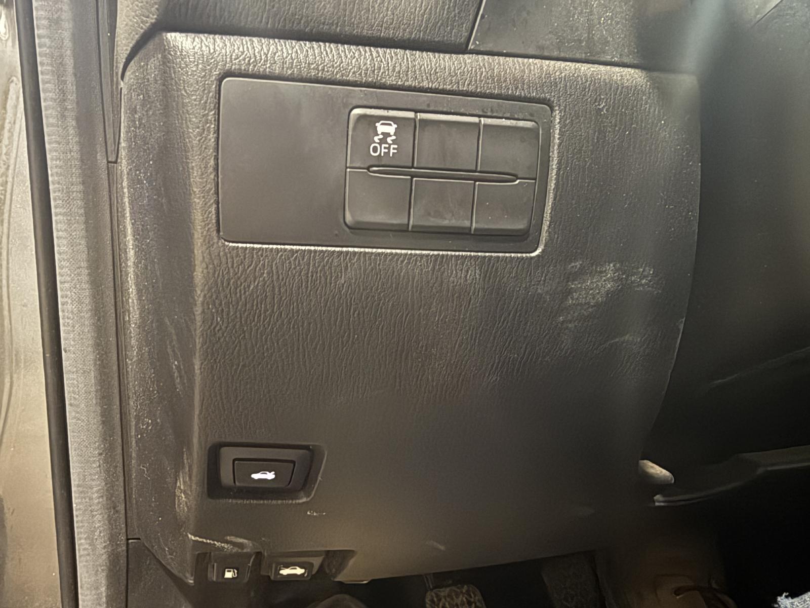 f/c/j/c/c/b923b8e7-f897-4148-9567-f728005b2746.jpeg