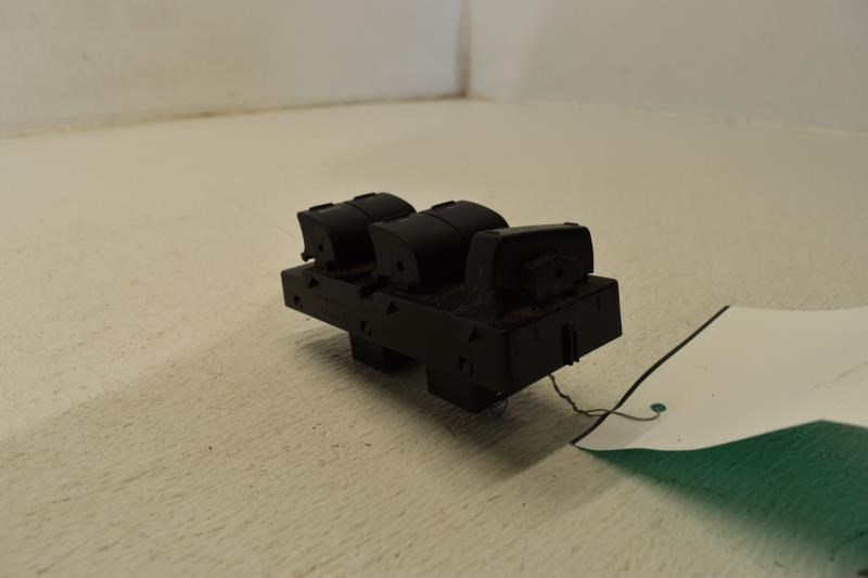 https://f005.backblazeb2.com/file/img-partshotlines-com/Inventory/MA528/Inventory/1833887_03.jpg