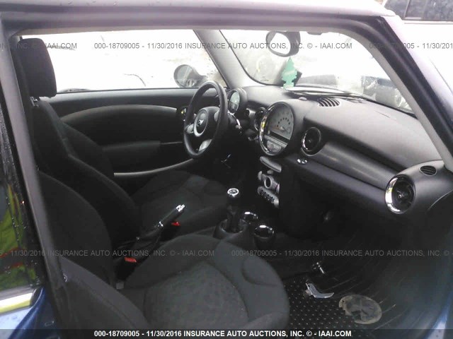 https://f005.backblazeb2.com/file/img-partshotlines-com/Inventory/MA528/Vehicle/34188_05.jpg