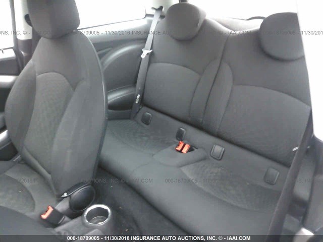 https://f005.backblazeb2.com/file/img-partshotlines-com/Inventory/MA528/Vehicle/34188_08.jpg