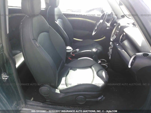https://f005.backblazeb2.com/file/img-partshotlines-com/Inventory/MA528/Vehicle/35674_05.jpg