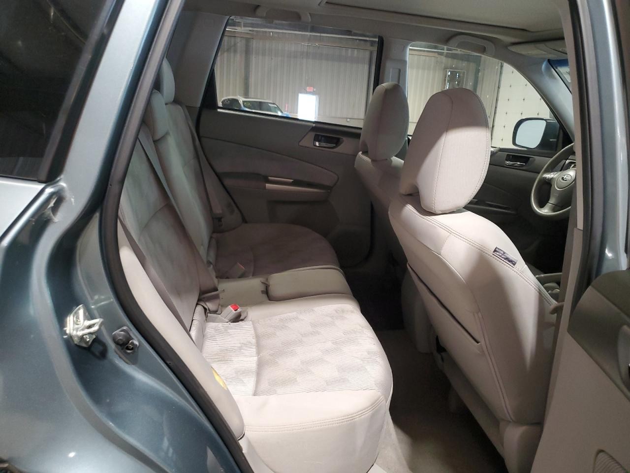 https://f005.backblazeb2.com/file/img-partshotlines-com/Inventory/MA528/Vehicle/65745_06.jpg